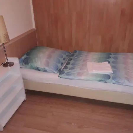 Boardinghouse فندق مبيت وإفطار ألسدورف